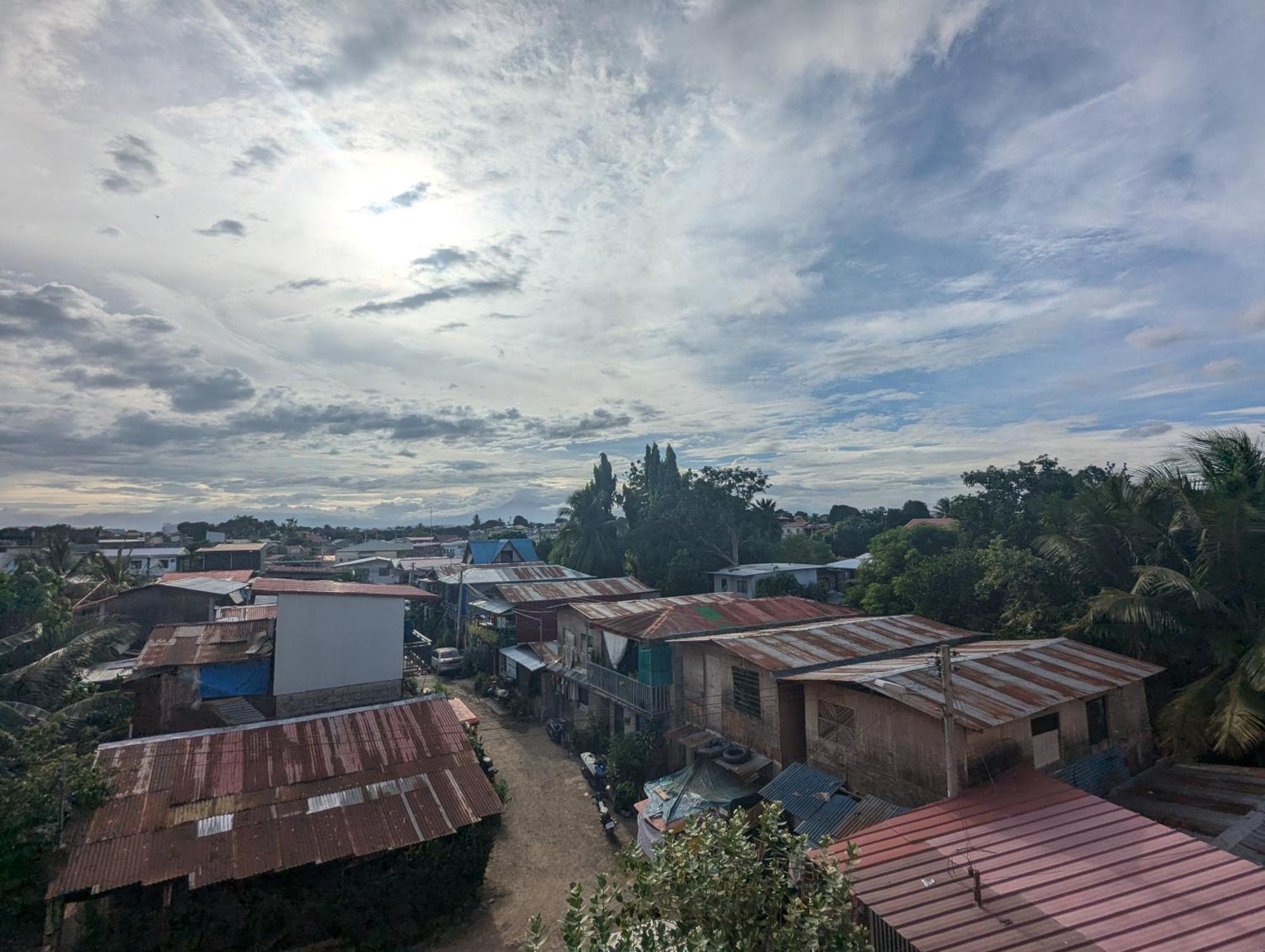 Reicondotel Arezzo Davao City Quarto foto